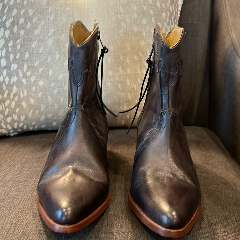 NEVER WORN - Free People Side Zip Booties